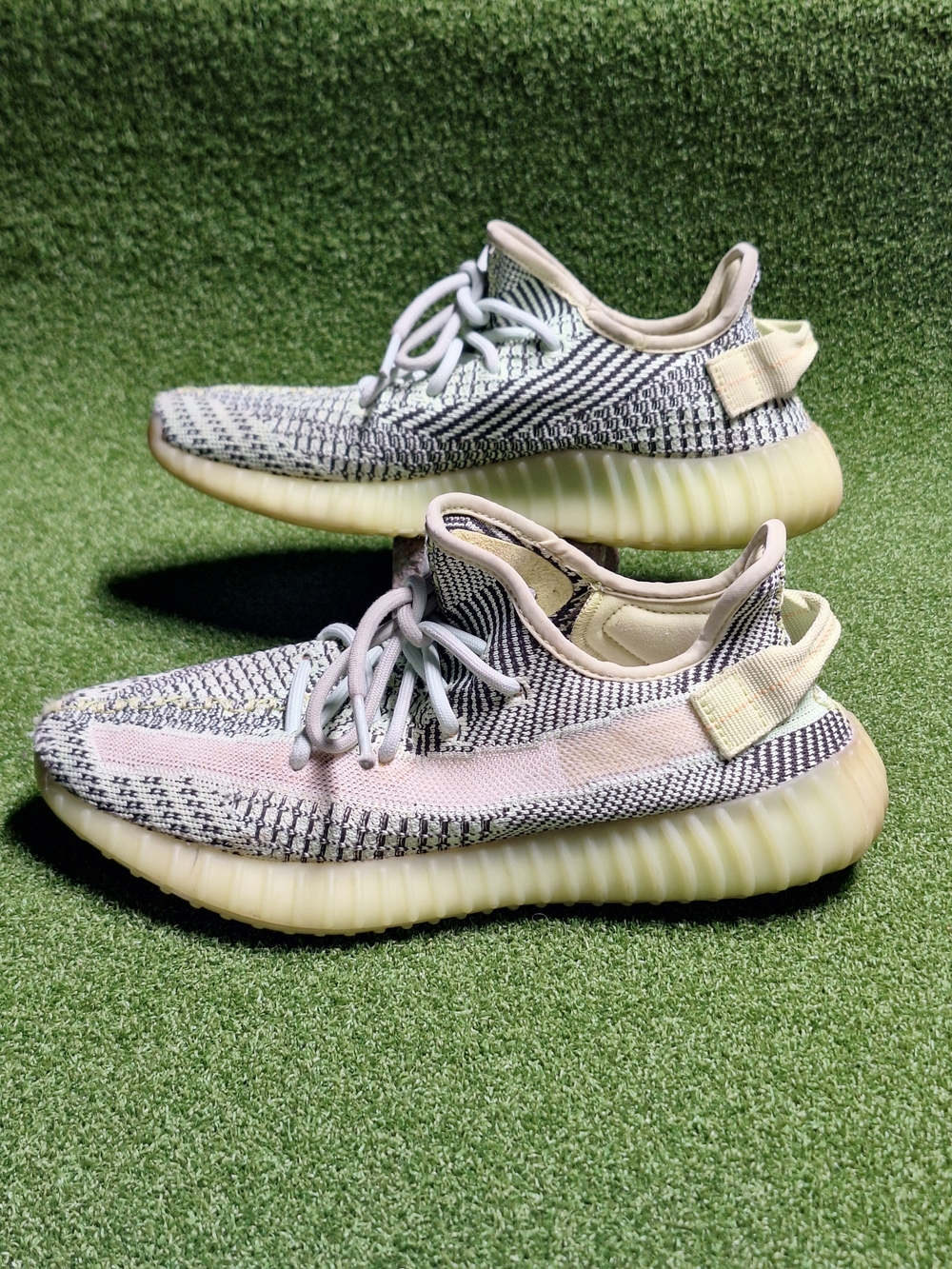 Adidas Yeezy Boost 350 V2 Yeezreel – Men’s US 8 – Green Glow Sole – Authentic